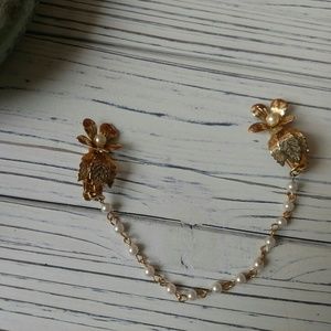 Women's beautiful collar clips